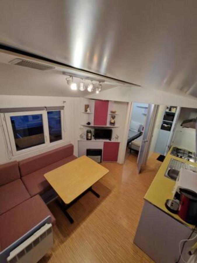 Charmant Mobilhome A 2 Pas Remontes Ski Samoens Exterior photo