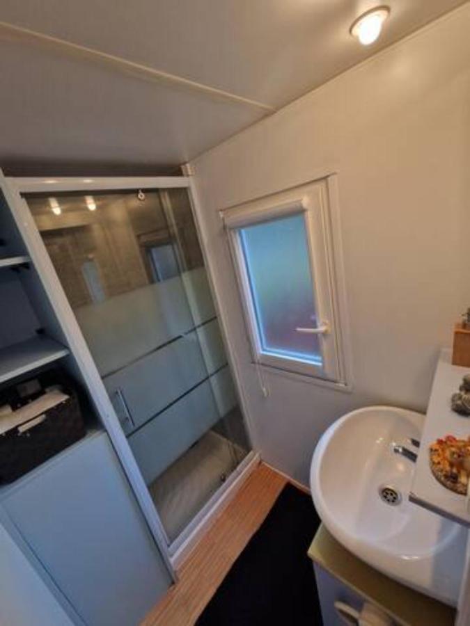 Charmant Mobilhome A 2 Pas Remontes Ski Samoens Exterior photo